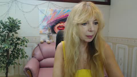 Anna Ditrih online show from 02-04-25, 12:55