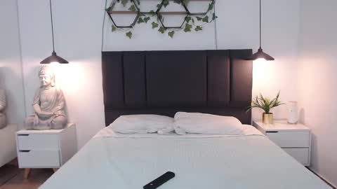 Ann  online show from 03-11-25, 03:56