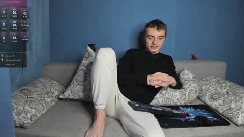 Snapshot of anna_jason chatting on 01-14-25, 07:11 Fansly Jason sweet ass online show from 01-14-25, 07:11