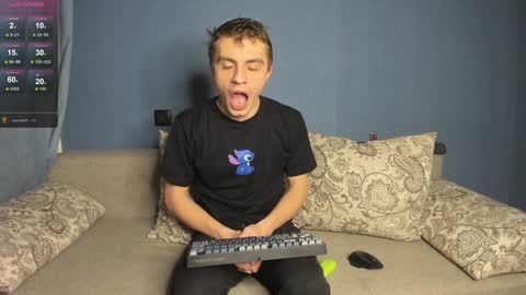 Snapshot of anna_jason chatting on 01-24-25, 06:14 Fansly Jason sweet ass online show from 01-24-25, 06:14