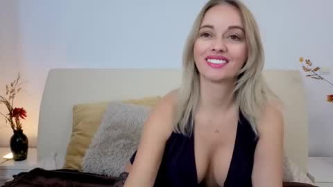 Snapshot of anna_love1 chatting on 11-06-25, 09:05 Anastasia online show from 11-06-25, 09:05