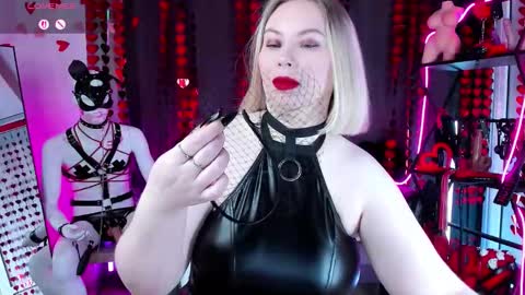 Snapshot of anna_maxwell chatting on 02-14-26, 02:30 Anna online show from 02-14-26, 02:30