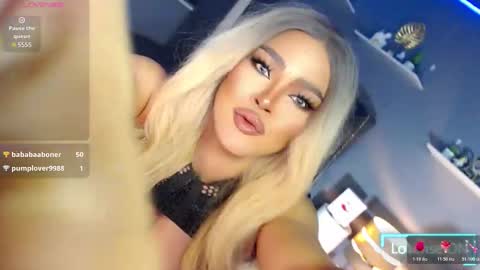 Snapshot of anna_mclaine chatting on 03-27-26, 11:04 Miss Anna online show from 03-27-26, 11:04