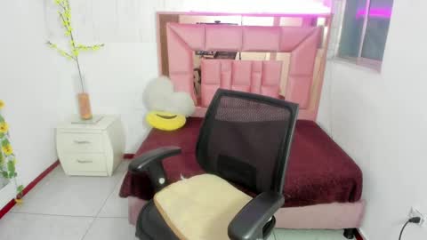 ANNA online show from 04-28-26, 07:52