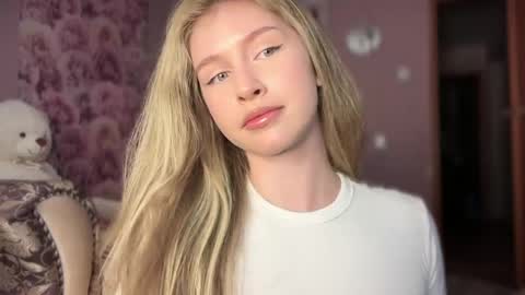 Annet online show from 04-21-26, 03:17