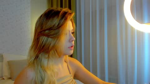 Anna online show from 01-09-25, 01:18