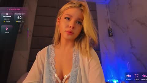 Anna online show from 10-16-25, 01:39