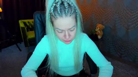 anna_snow9 online show from 04-24-26, 05:21