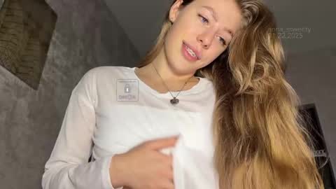 Snapshot of anna_ssweety chatting on 01-22-25, 07:24 Anna  fansly anna sssweety online show from 01-22-25, 07:24