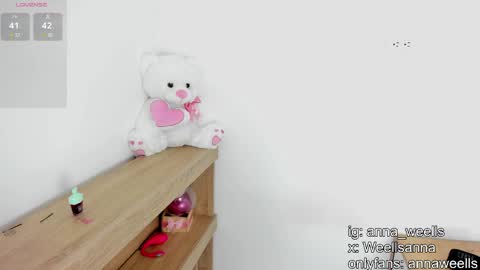 Snapshot of anna_wells chatting on 06-02-26, 09:39 Anna Weells online show from 06-02-26, 09:39
