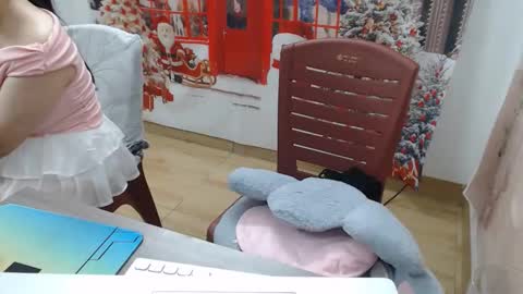 Snapshot of anna_xyz chatting on 12-04-25, 02:21 anna_xyz online show from 12-04-25, 02:21