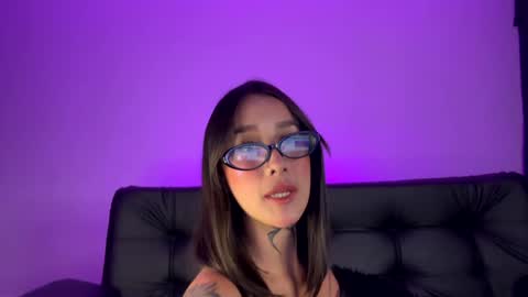 annaa__ online show from 02-03-25, 01:52