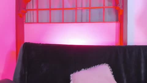 annaa__ online show from 12-04-25, 11:13