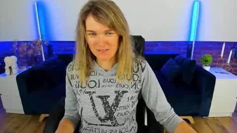 Annabel online show from 09-20-25, 05:52