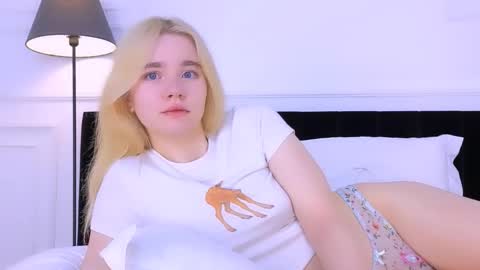 AnnaBelle online show from 11-09-25, 02:32