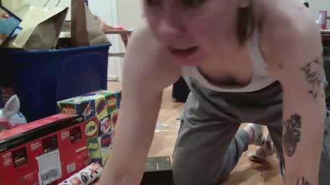 Snapshot of annabellemonroe69 chatting on 12-16-25, 02:00 annabellemonroe69 online show from 12-16-25, 02:00