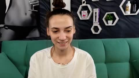 annabishop online show from 02-18-25, 03:21