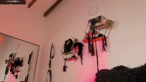 Snapshot of annachernova chatting on 05-23-26, 01:04 Anna online show from 05-23-26, 01:04
