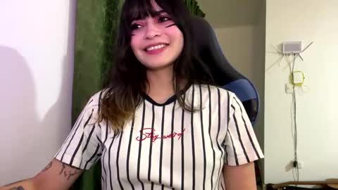 Anna online show from 11-22-25, 04:44