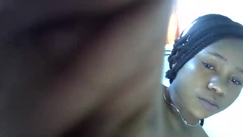 Snapshot of annaelle234 chatting on 09-20-25, 07:42 annaelle234 online show from 09-20-25, 07:42