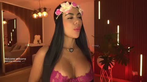 Snapshot of annagr_ chatting on 10-21-25, 12:11 Anita online show from 10-21-25, 12:11