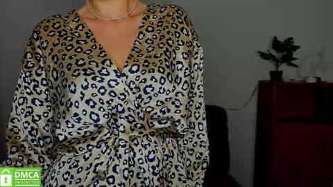 Anna online show from 09-27-25, 05:23