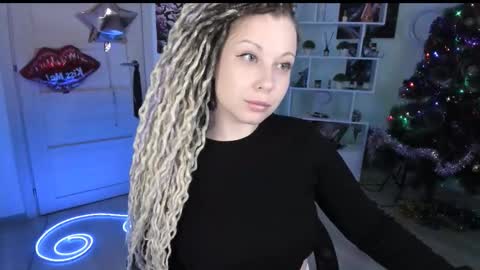 Snapshot of annanebula chatting on 01-16-26, 02:04 Anna online show from 01-16-26, 02:04