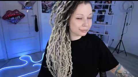 Snapshot of annanebula chatting on 02-05-26, 11:15 Anna online show from 02-05-26, 11:15