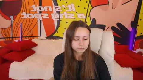 Snapshot of annapearlll chatting on 10-24-25, 06:10 Anna online show from 10-24-25, 06:10