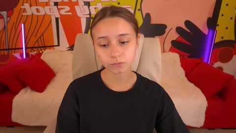 Snapshot of annapearlll chatting on 10-25-25, 01:07 Anna online show from 10-25-25, 01:07