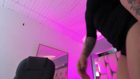 Annara Lein online show from 10-13-25, 01:16