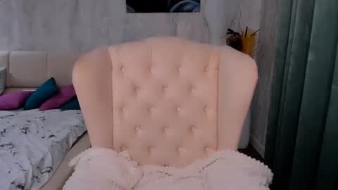 Snapshot of annarice chatting on 10-21-25, 08:15 Anna online show from 10-21-25, 08:15