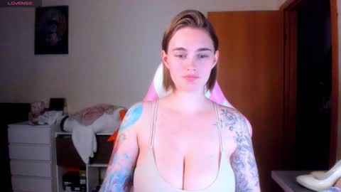 AnnaRoading online show from 10-07-25, 09:01