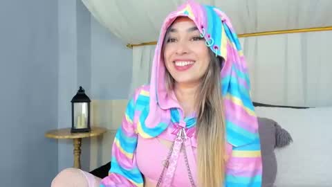 Snapshot of annavictoria__ chatting on 12-04-24, 06:00 Anna Victoria online show from 12-04-24, 06:00