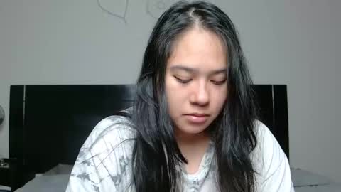 Anna online show from 11-22-25, 05:06