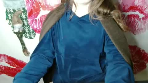 Bella online show from 11-08-25, 07:08