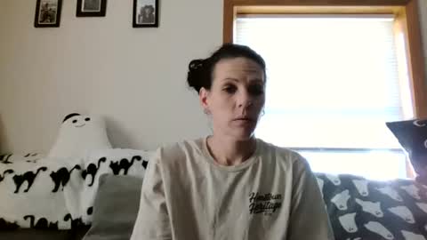 anne online show from 10-12-25, 06:40