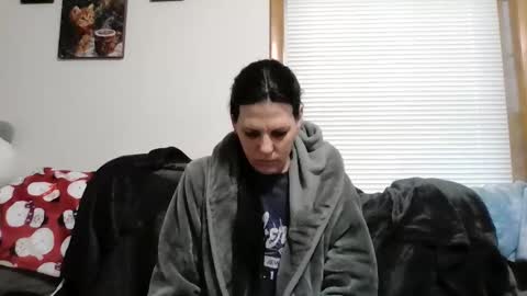 anne online show from 12-15-25, 01:37