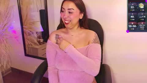 Snapshot of anne_honey55 chatting on 01-06-26, 08:12 online show from 01-06-26, 08:12