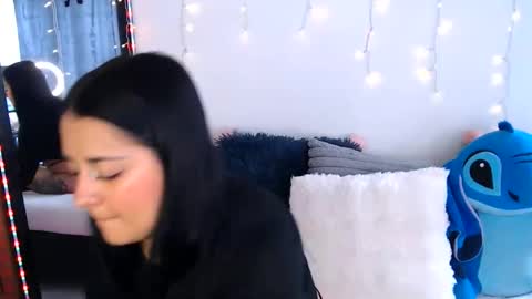 Snapshot of anne_lennon_ chatting on 05-31-26, 04:36 Anne online show from 05-31-26, 04:36