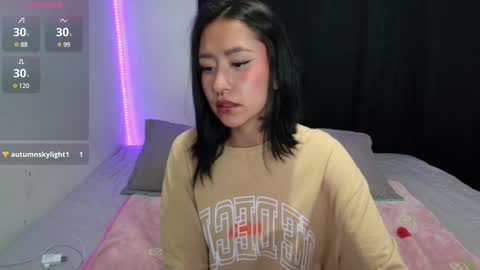 Anne  online show from 01-30-25, 01:33