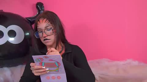 Anne online show from 10-25-25, 07:16