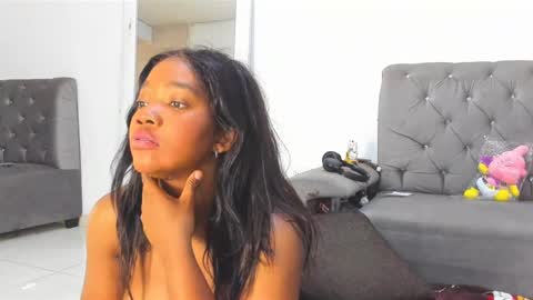 Snapshot of annebullocks chatting on 02-09-25, 02:29 Annie online show from 02-09-25, 02:29