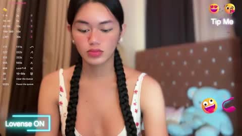 Kim online show from 02-20-25, 10:37