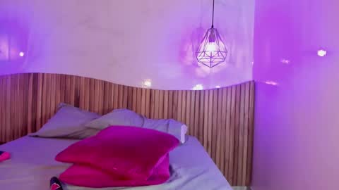 Snapshot of annedixie chatting on 01-31-25, 06:13 Anne online show from 01-31-25, 06:13