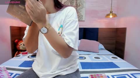 Snapshot of annedixie chatting on 02-20-25, 03:12 Anne online show from 02-20-25, 03:12