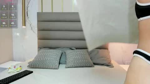 Snapshot of annedixie chatting on 09-16-25, 03:07 Anne online show from 09-16-25, 03:07