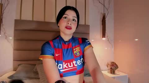 Snapshot of annedixie chatting on 09-19-25, 03:41 Anne online show from 09-19-25, 03:41