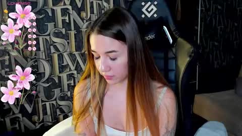 Snapshot of annee_morris chatting on 12-02-24, 04:20 Anne online show from 12-02-24, 04:20