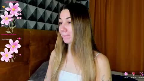 Snapshot of annee_morris chatting on 12-05-24, 01:25 Anne online show from 12-05-24, 01:25